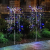 Dekoracyjna lampa ogrodowa LED solarna RGB – oświetlenie nocą