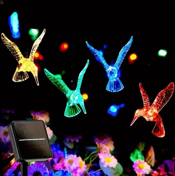 Lampy solarne LED ogrodowe – motyle, zestaw dekoracyjny nocą