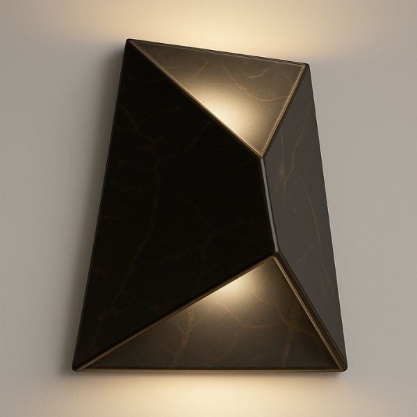 Czarny aluminiowy kinkiet LED 10W – widok skośny z włączonym oświetleniem