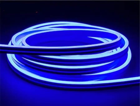 Niebieska taśma LED Neon Mono 12V 5×12 mm – elastyczny neonowy wąż świetlny wodoodporny