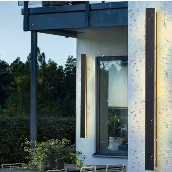 Kinkiet zewnętrzny LED sterowany pilotem – zmiana barwy światła ciepła, neutralna i zimna..png